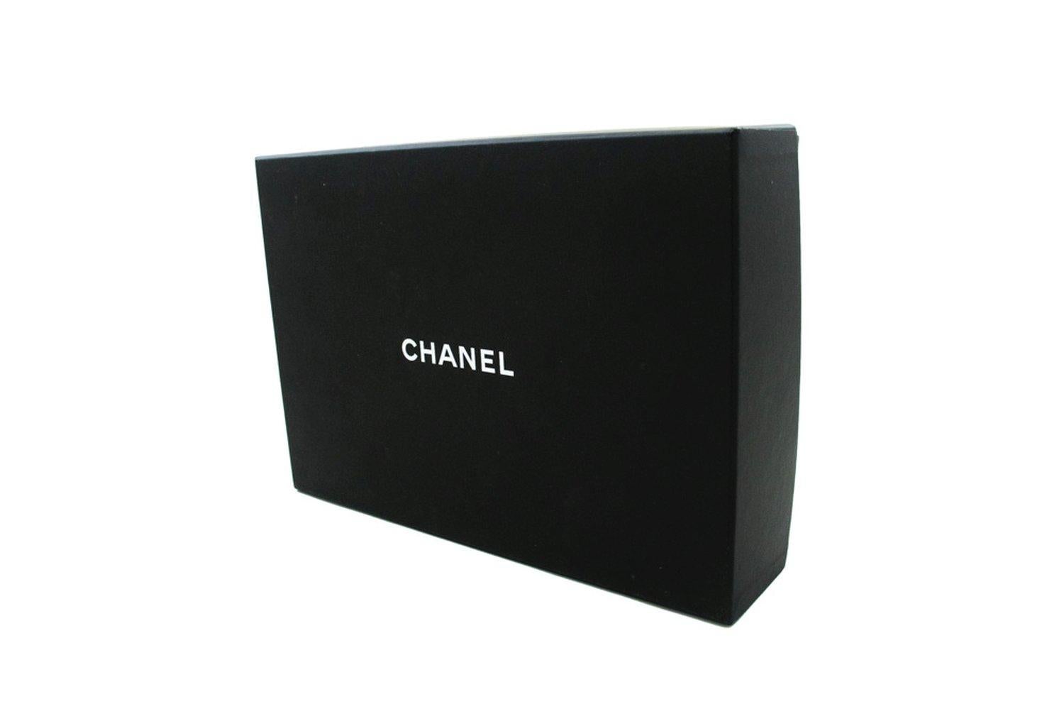 CHANEL Caviar WOC Wallet On Chain Double Zip Chain Shoulder Bag 15