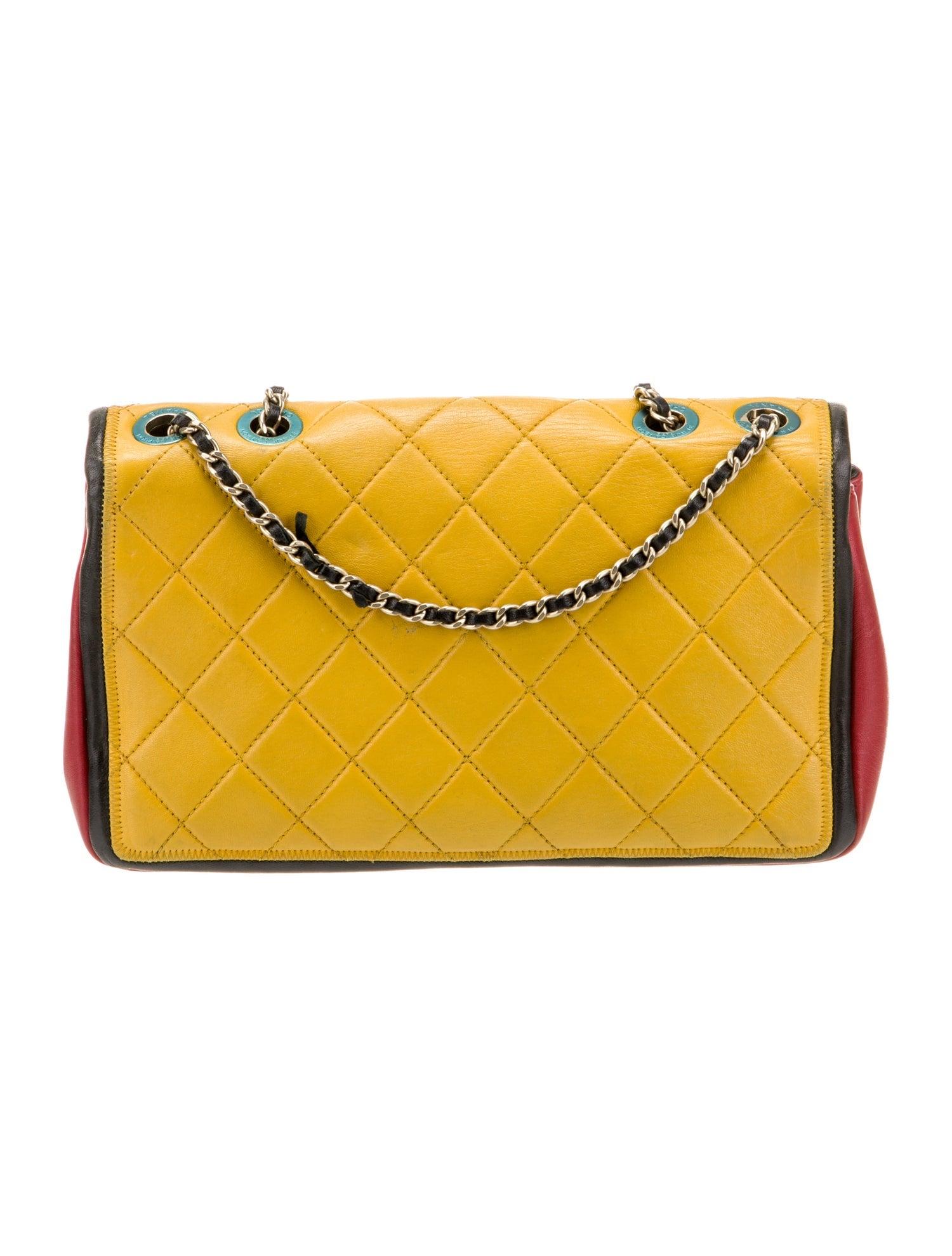 Chanel  Yellow Blue RED Mondrian Single Flap Bag Medium In Good Condition For Sale In Montreal, Quebec
