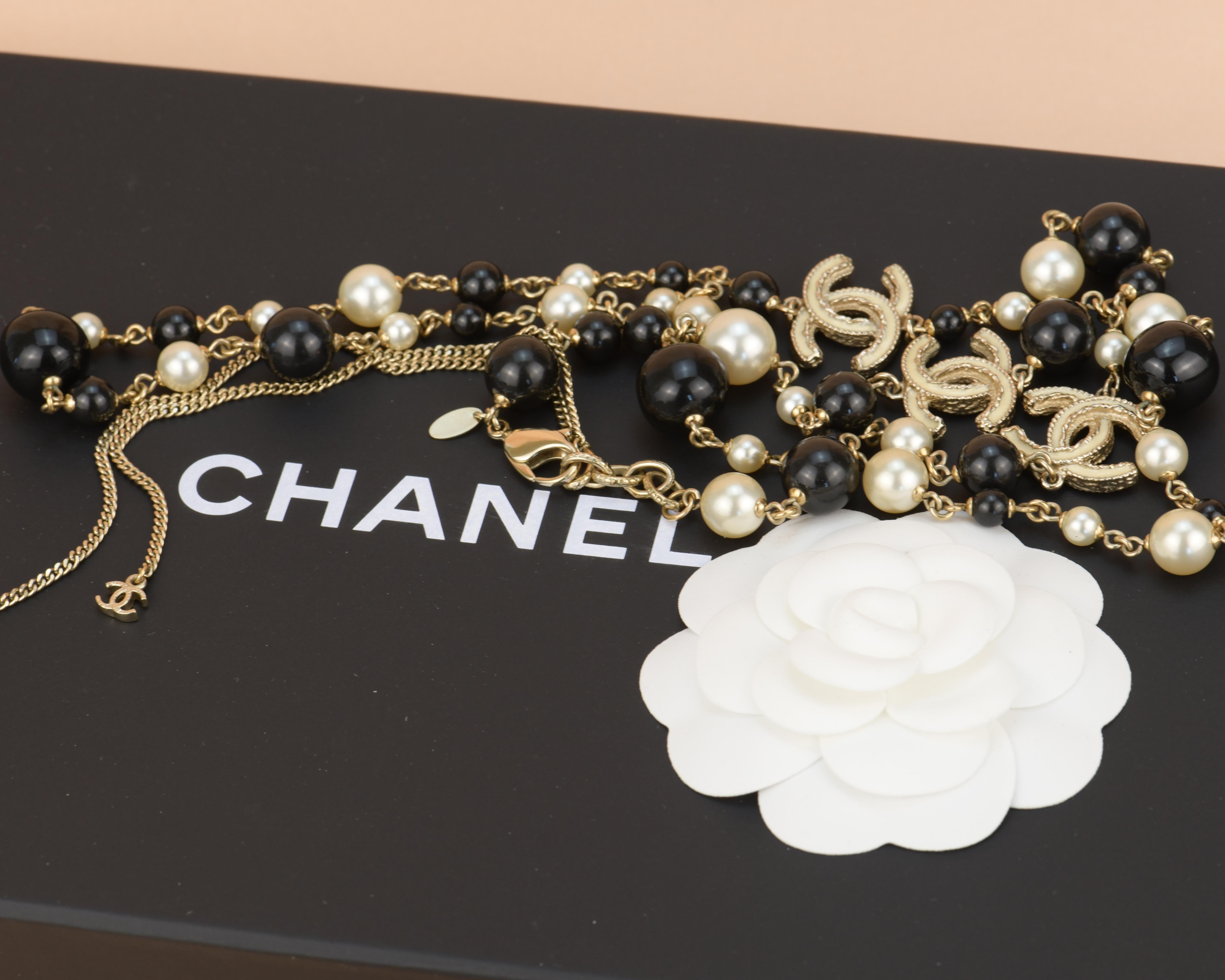 chanel earrings and necklace set gold
