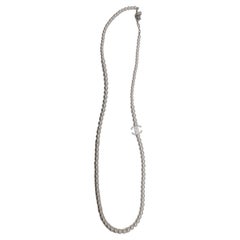 Chanel CC B25 Collar largo de perlas blancas Gargantilla en capas