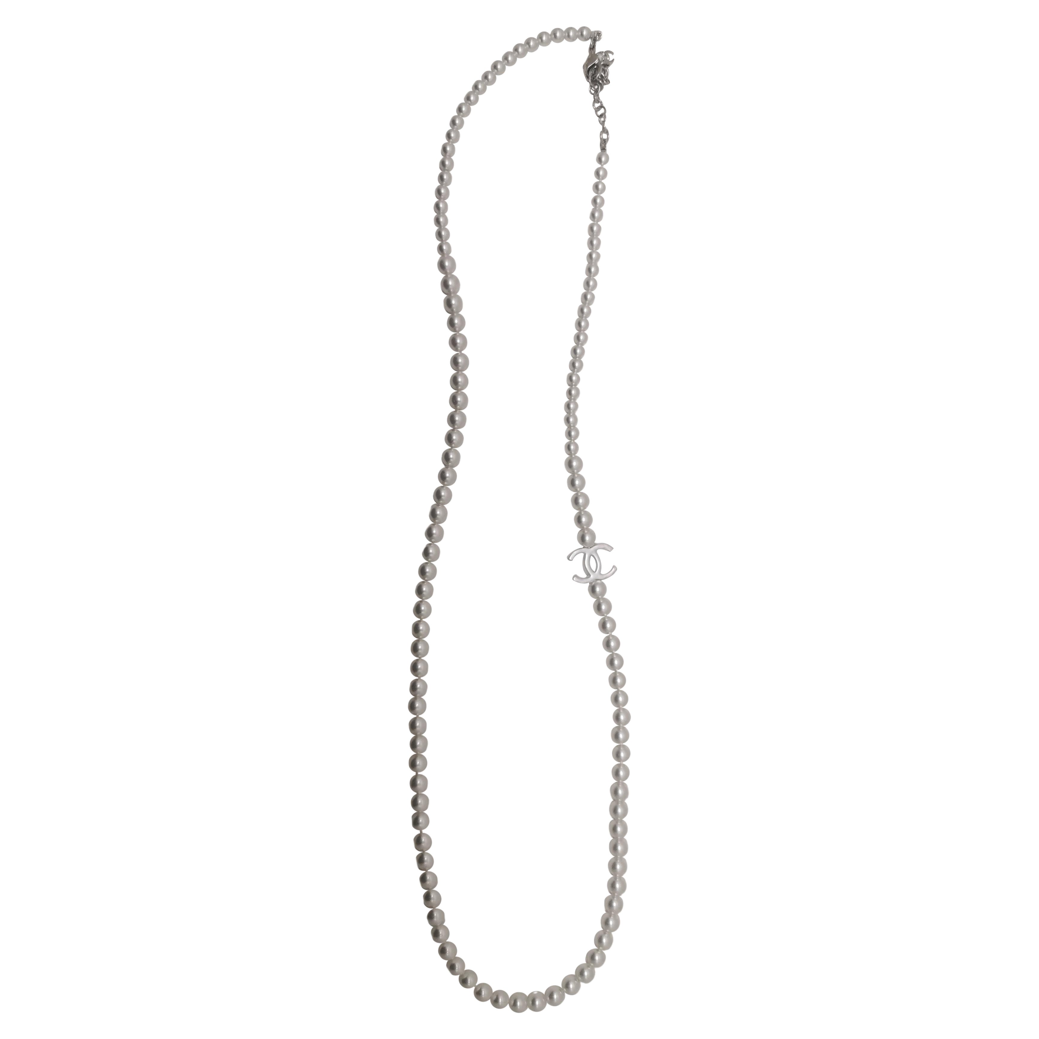 Chanel CC B25 White Pearl Long Necklace Layered Choker