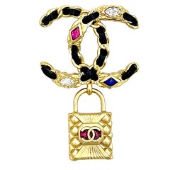Chanel CC Bag Golden Brooch 