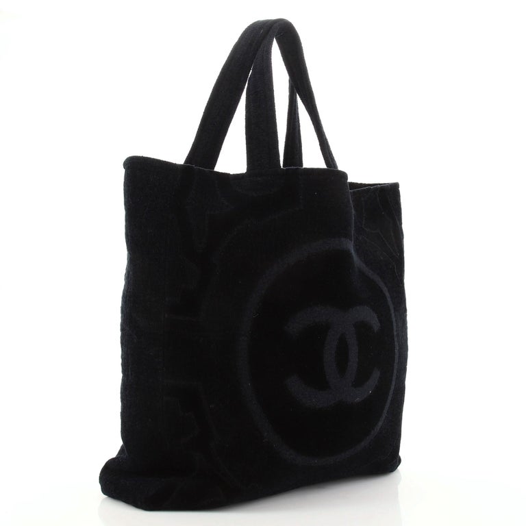  Chanel, Pre-Loved Black Terry Cloth Drawstring Beach Backpack,  Black : Luxury Stores
