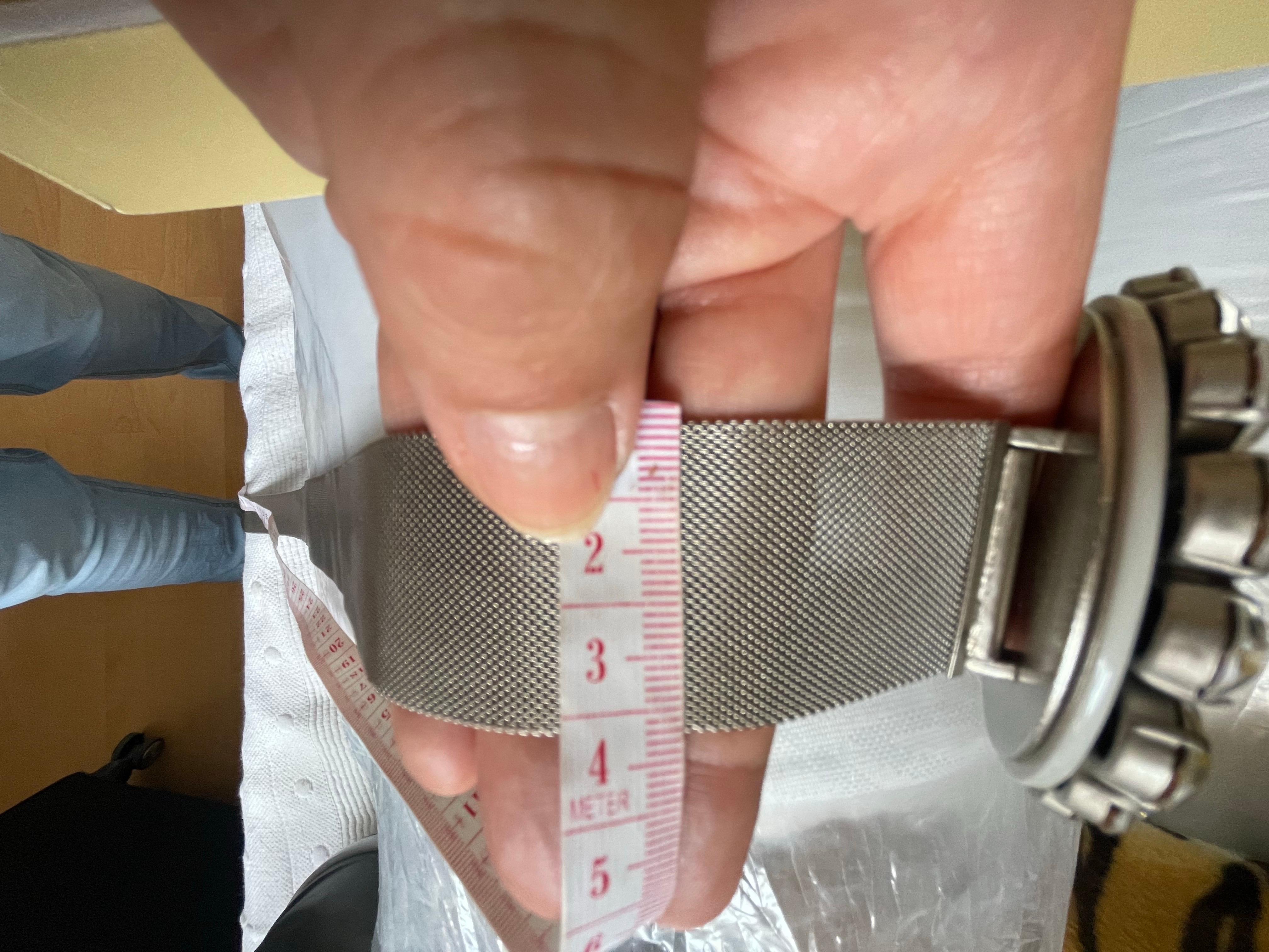 Cintura Chanel CC con logo e catena di strass, argento. in vendita 1