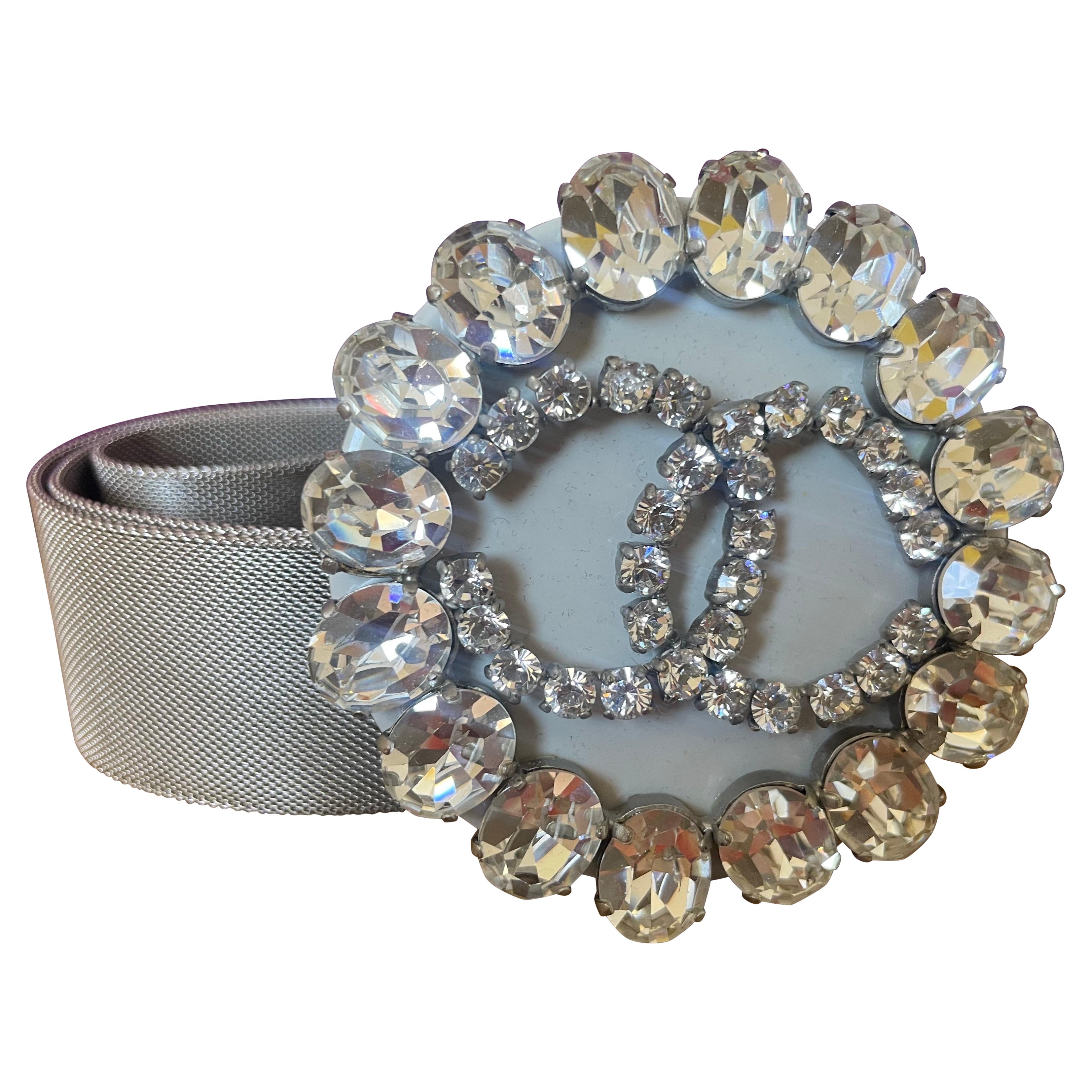 Cintura Chanel CC con logo e catena di strass, argento. in vendita