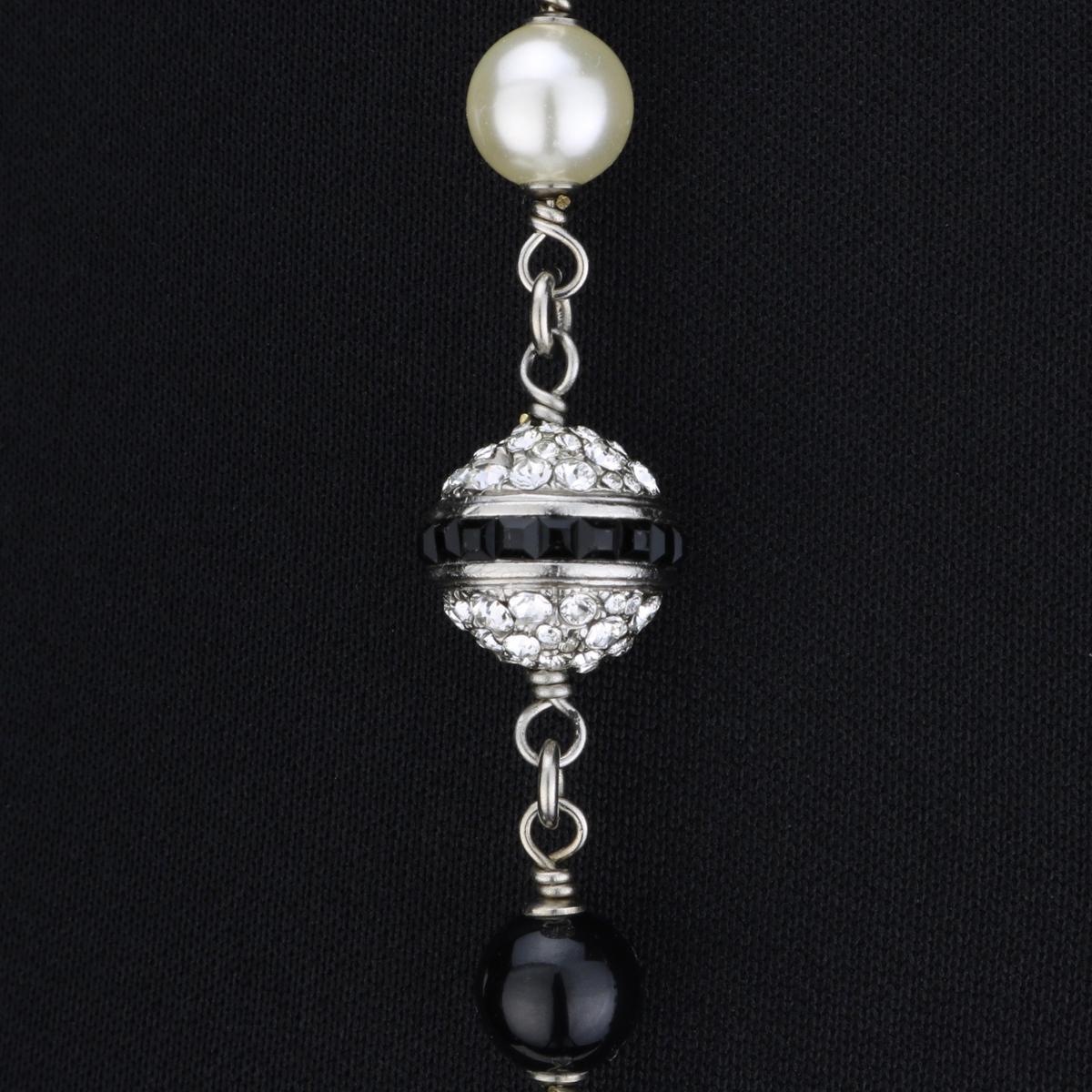 Women's or Men's CHANEL CC Black and White Faux Pearl Crystal Silver Long Necklace 2018