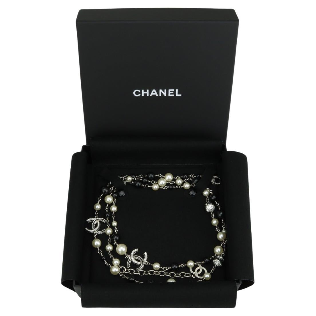 CHANEL CC Black and White Faux Pearl Crystal Silver Long Necklace 2018