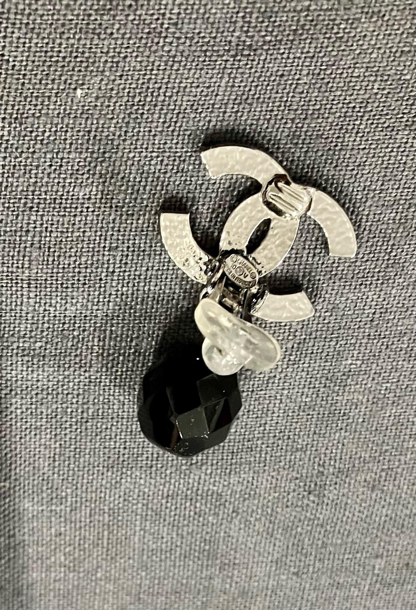 Women's Chanel CC Black Bead Clip-On Earrings For Sale