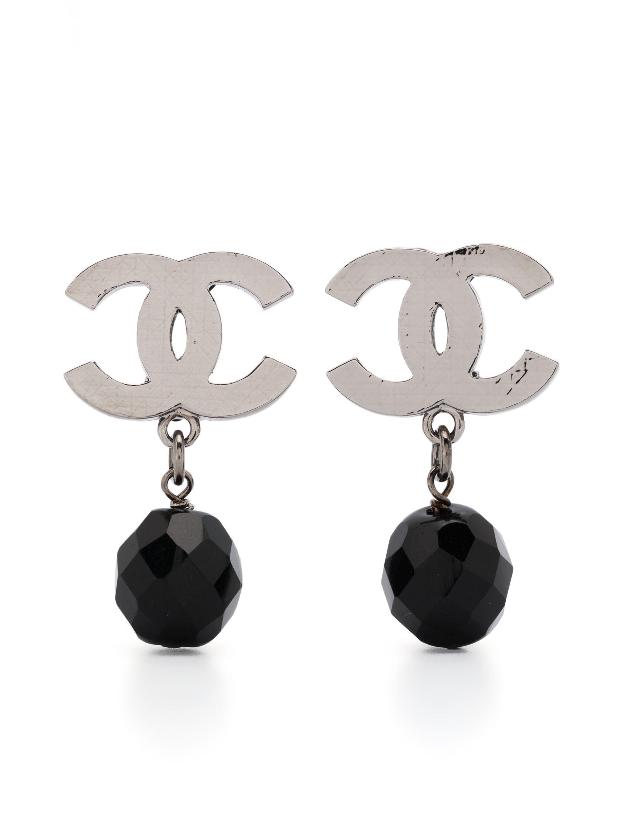 Chanel CC Black Bead Clip-On Earrings For Sale 1