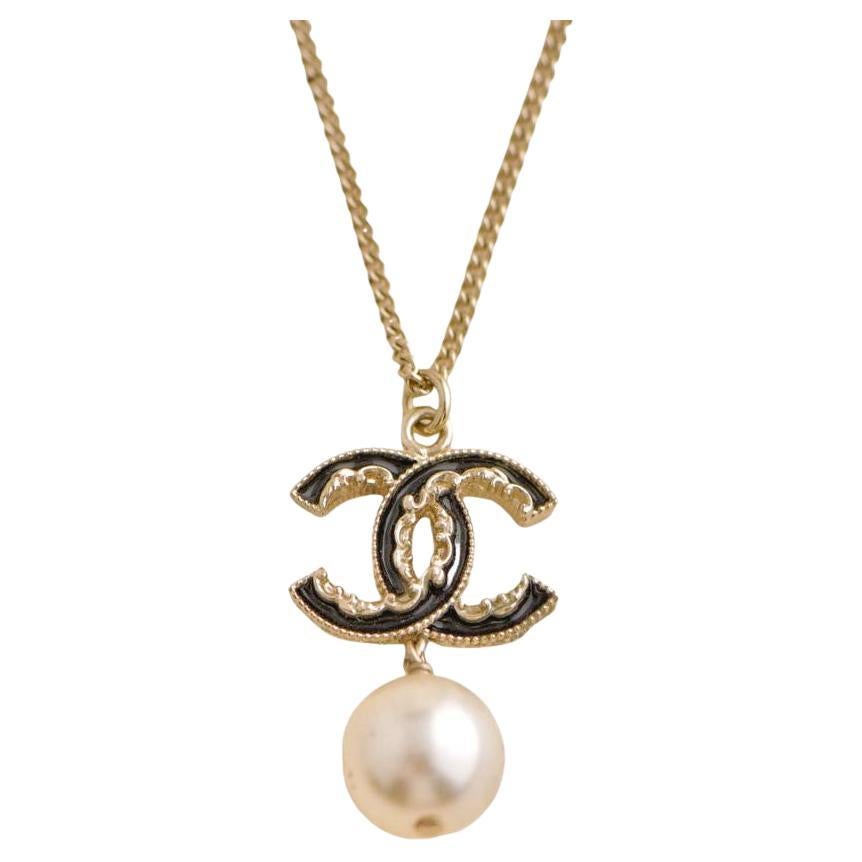 Chanel CC Black Enamel and Faux Pearl Pendant Necklace