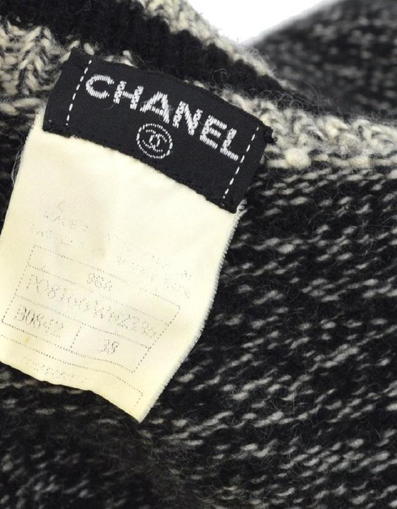 CHANEL CC Black Grey Ivory Stripe Cashmere V-Neck Women's Sweater For Sale 1