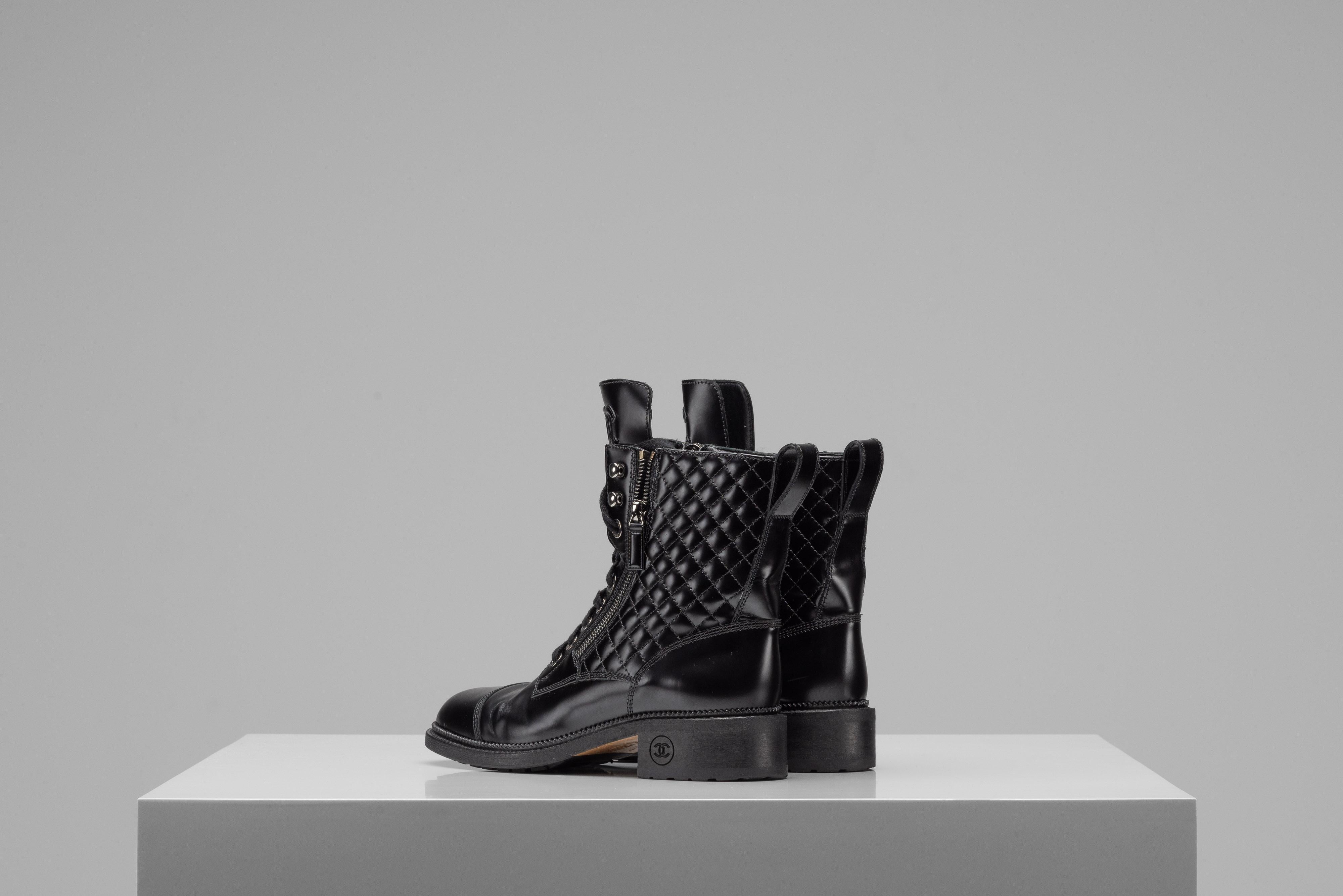 Chanel CC Black Leather Combat Boots Size 40 For Sale 1