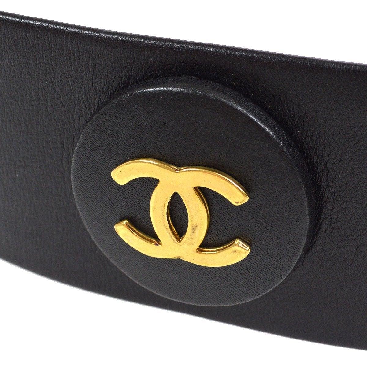 CHANEL CC Black Leather Gold Metal Charm Waist Belt In Good Condition In Chicago, IL