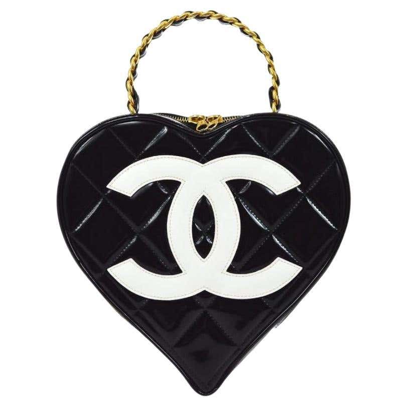 CHANEL CC Black White Patent Leather Gold Heart Vanity Top Handle CHANEL CC Black White Patent Leather Gold Heart Vanity Top Handle