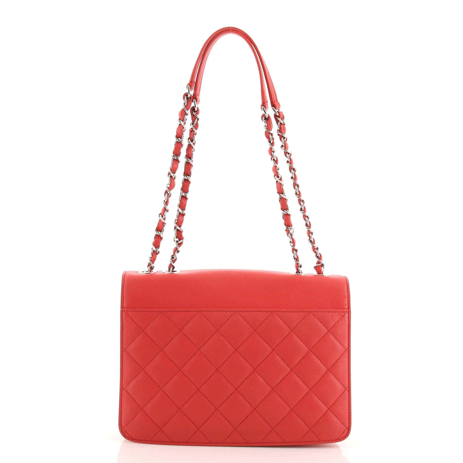 Chanel CC Box Klappentasche aus gestepptem Kalbsleder Klein im Zustand „Gut“ in NY, NY