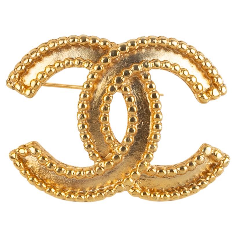 Chanel cc brooch 1996