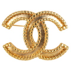 Chanel, broche cc 1996