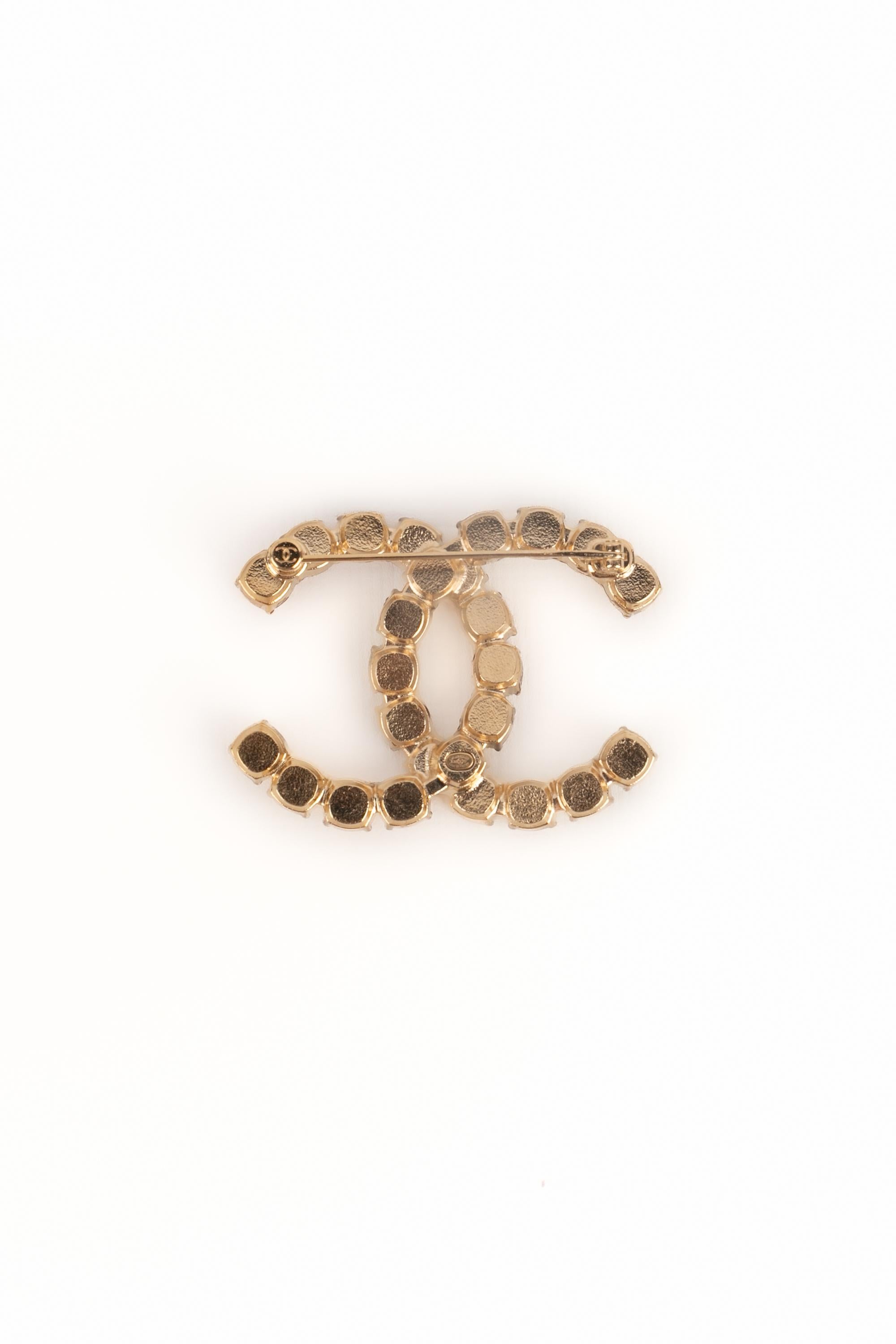 Chanel cc brooch 2024 For Sale 1