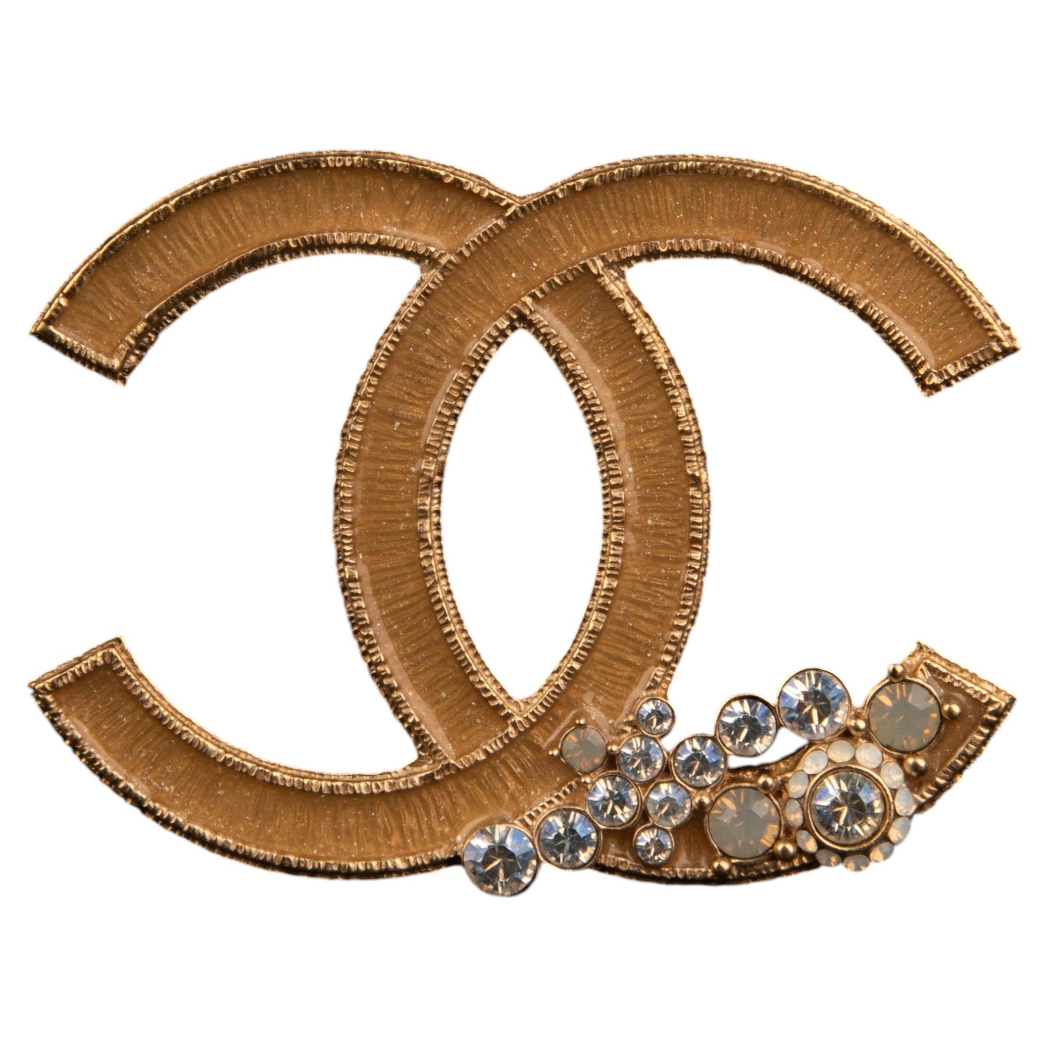 Chanel cc-Brosche von Karl Lagerfeld Herbst-Winter 2008