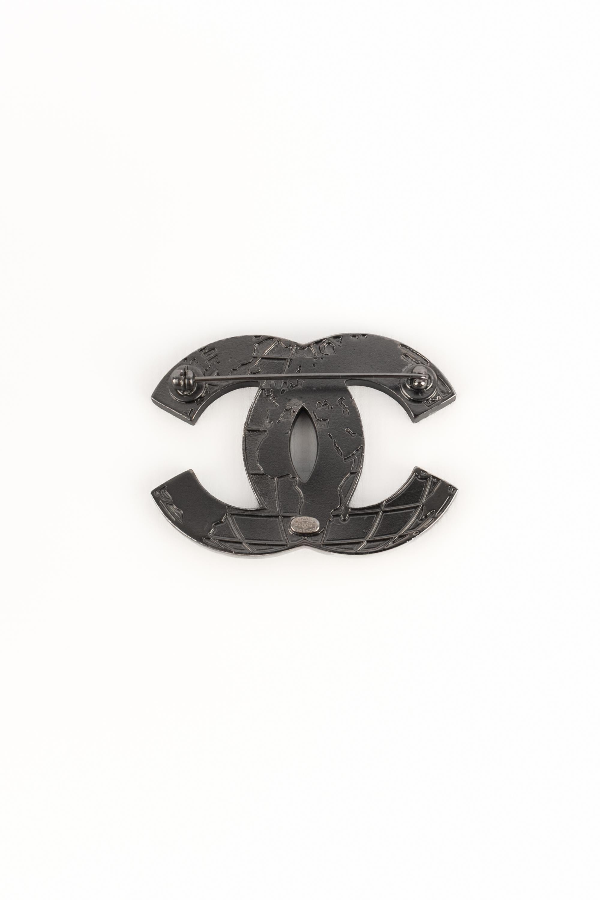 Chanel cc brooch In Excellent Condition For Sale In SAINT-OUEN-SUR-SEINE, FR