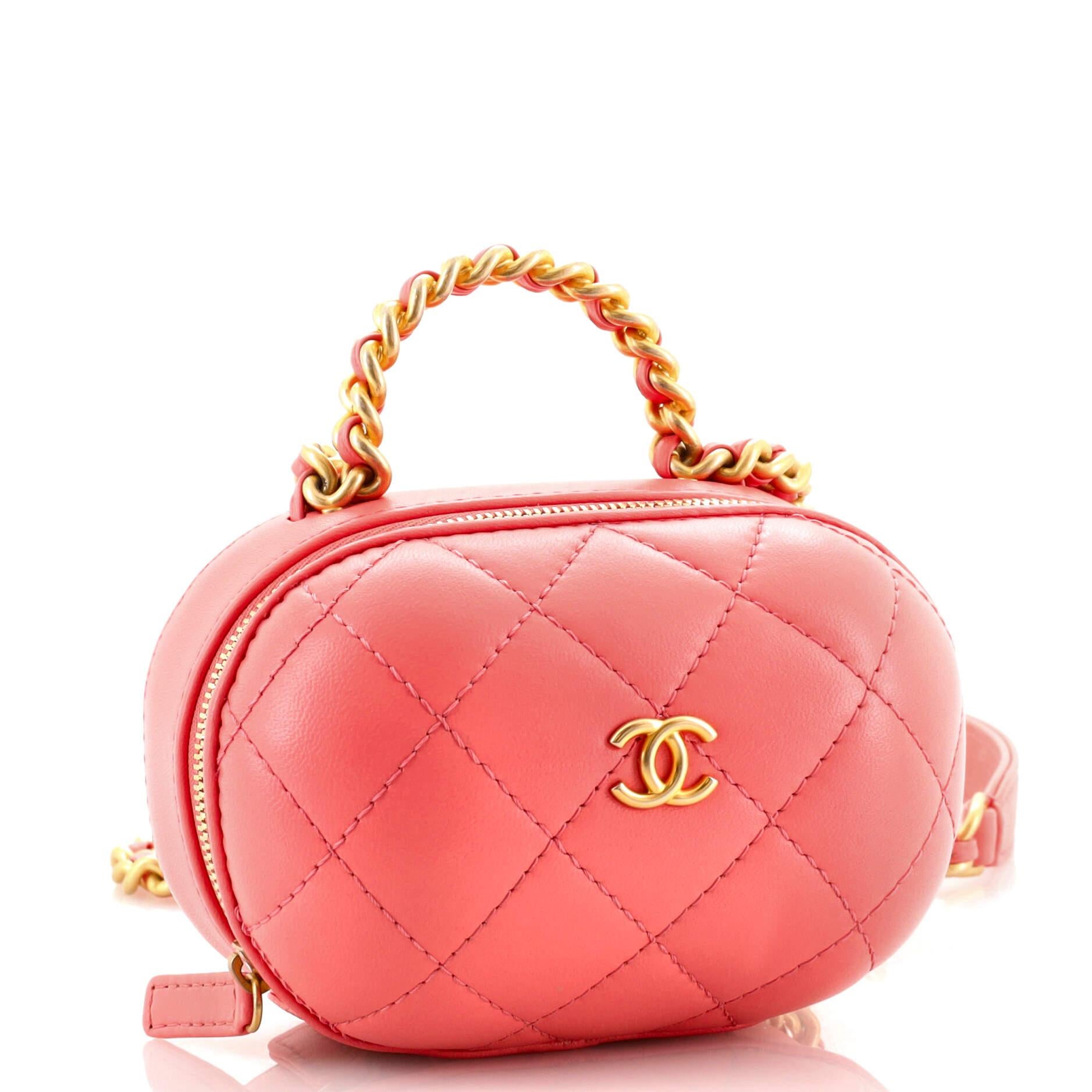 Chanel CC Bubble Top Handle Vanity Case with Chain Quilted Lambskin Small In Good Condition In NY, NY