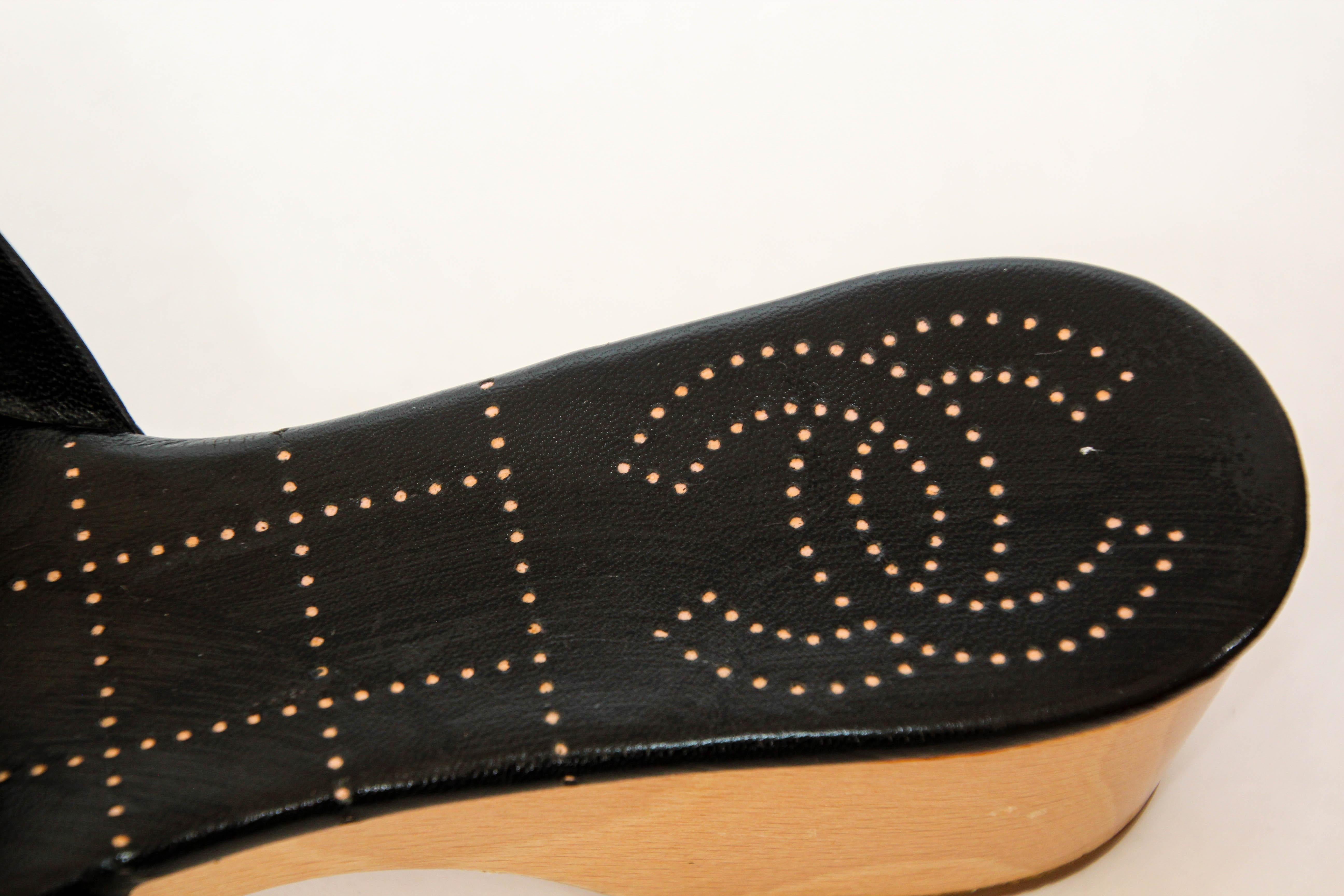 CHANEL CC Buckle Black Leather Clog Sandals 7.5 EU38 For Sale 11