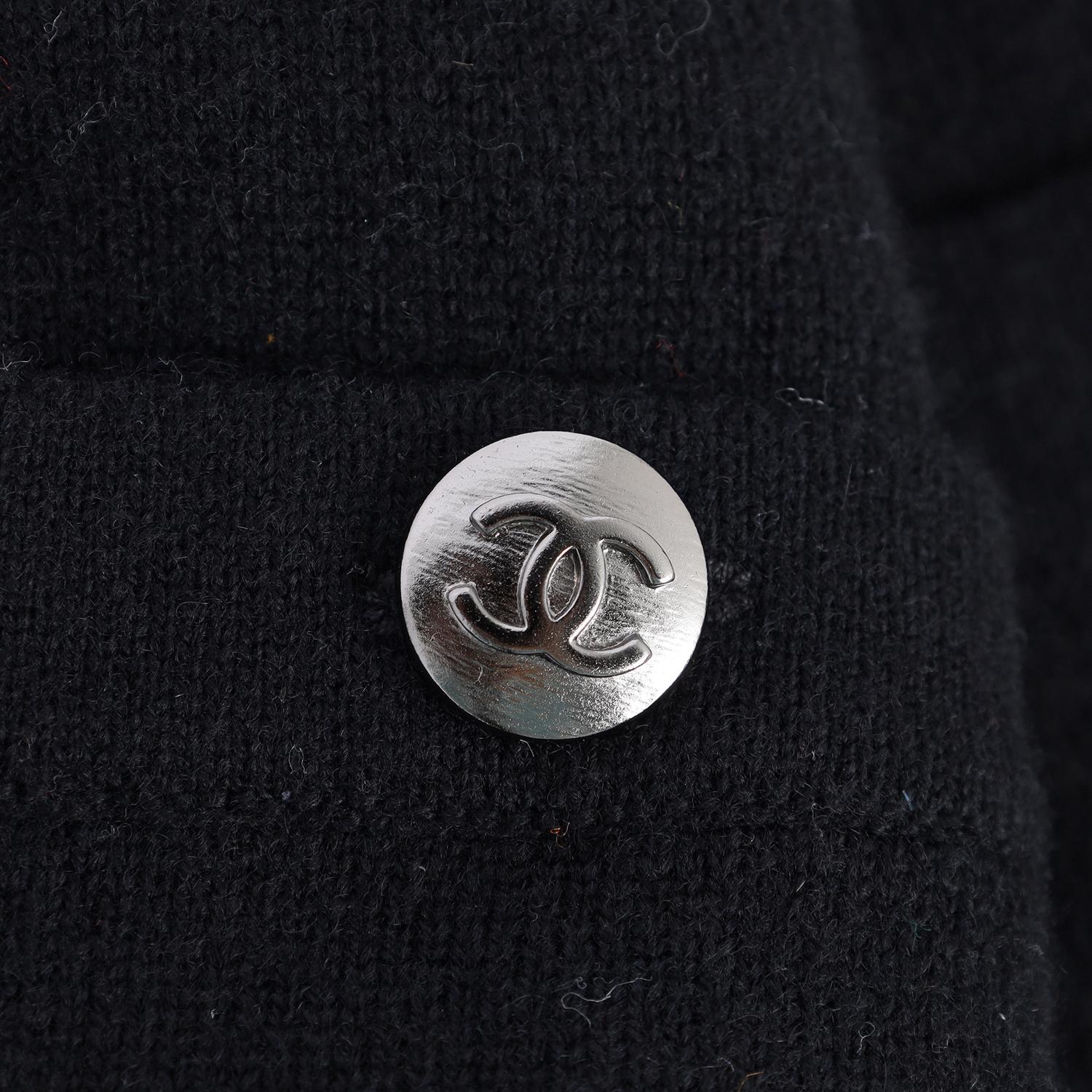 Chanel CC Button Knit Cashmere Dress Nero Taglia 42 US10 in vendita 8