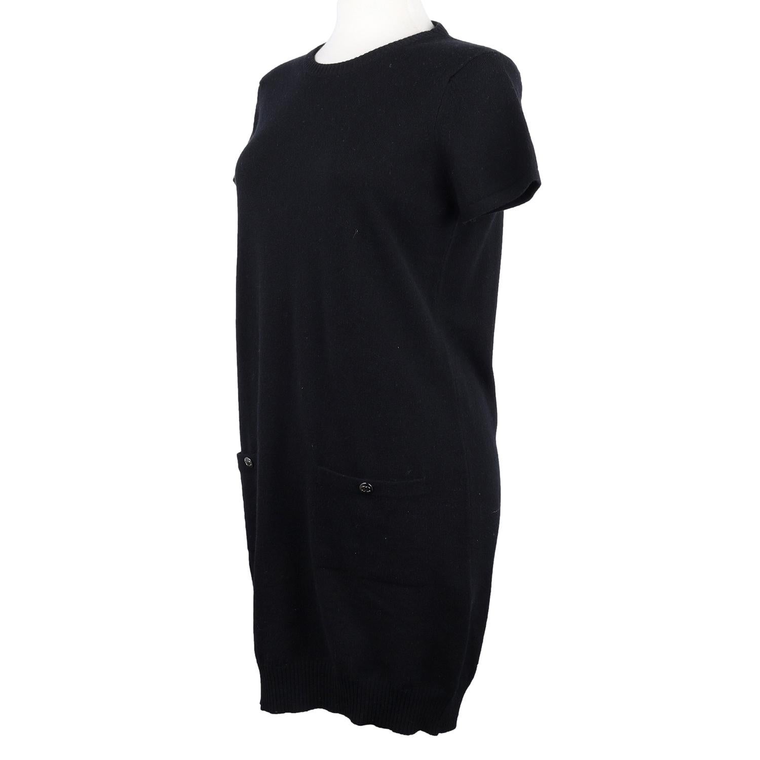 Chanel CC Button Knit Cashmere Dress Nero Taglia 42 US10 in vendita 1