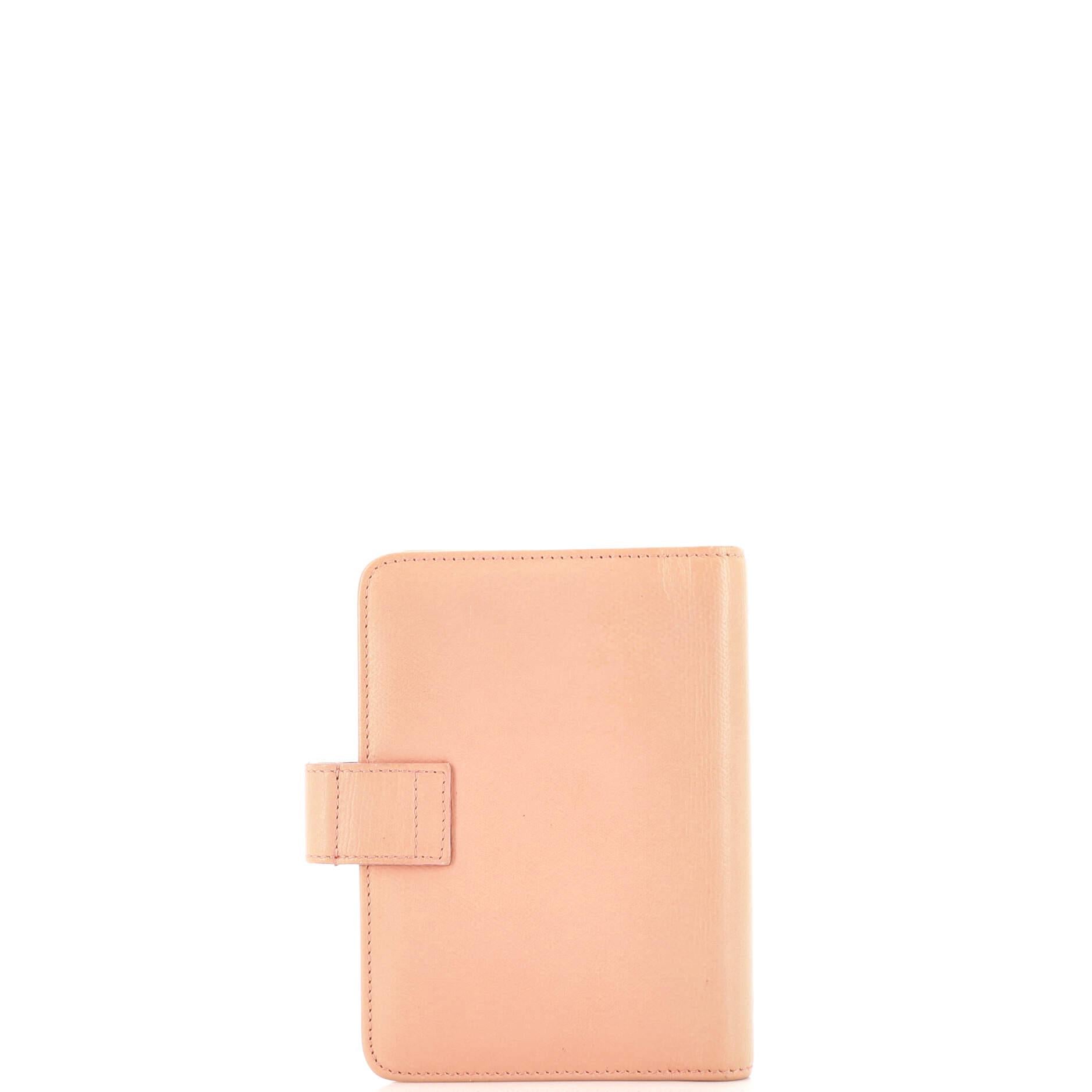 Chanel CC Button Passport Holder Leather In Good Condition For Sale In NY, NY