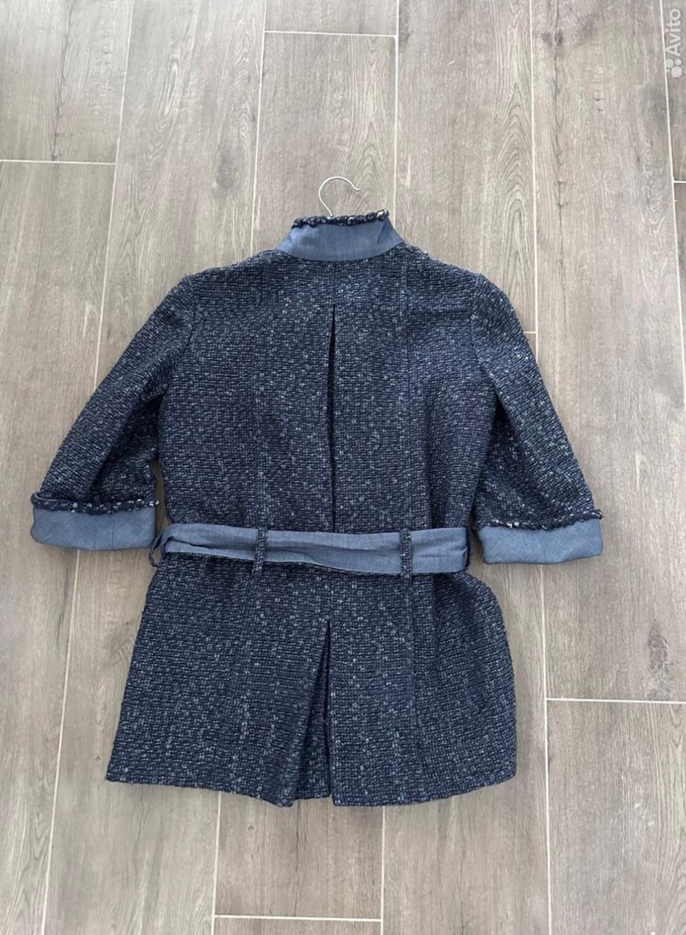 Chanel CC Buttons Belted Tweed Jacket 3