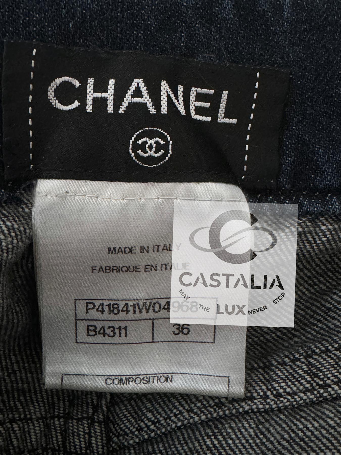 CHANEL CC Buttons Bicolour Jeans 36 FR en vente 3