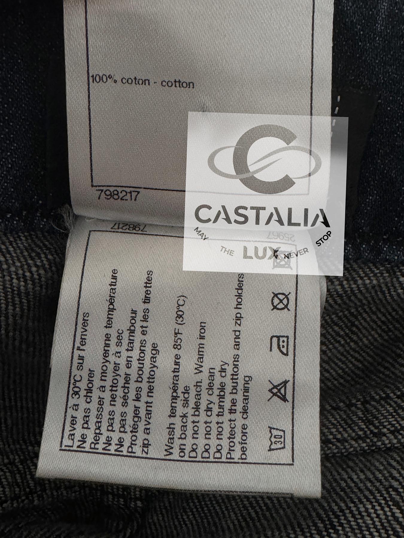 CHANEL CC Buttons Bicolour Jeans 36 FR en vente 4