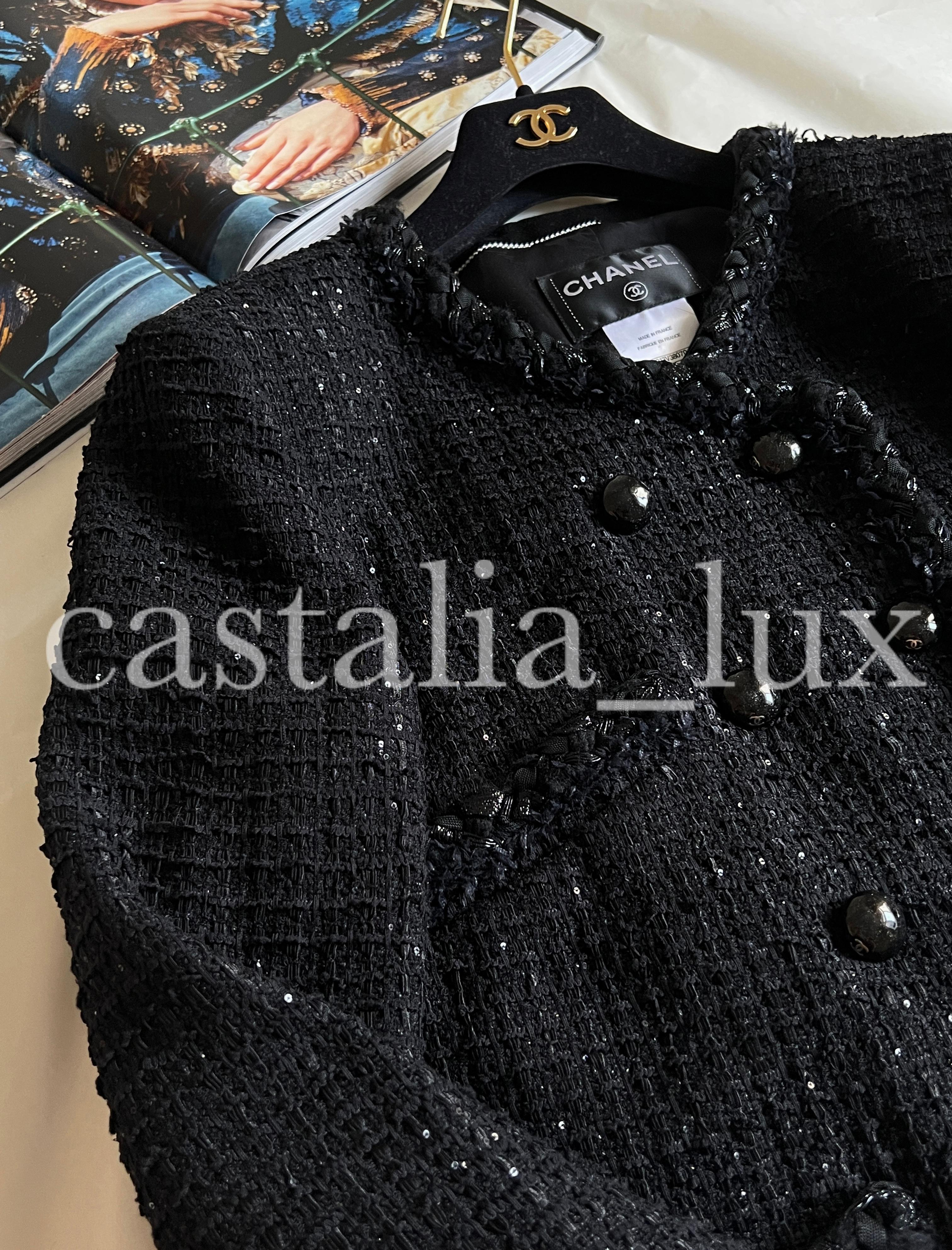Chanel - Veste en tweed noir Lesage à boutons CC  en vente 5