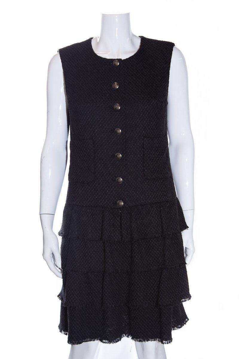 Chanel CC Buttons Black Ribbon Tweed Dress In Excellent Condition For Sale In Dubai, AE