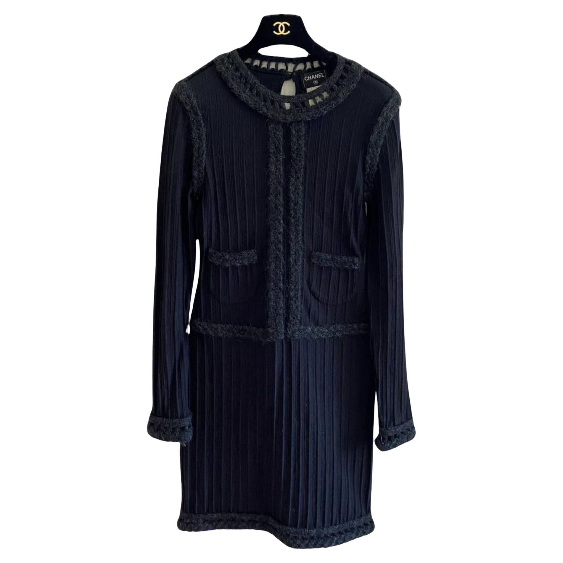 Chanel CC Botones Recorte Trenzado Vestido Negro en venta