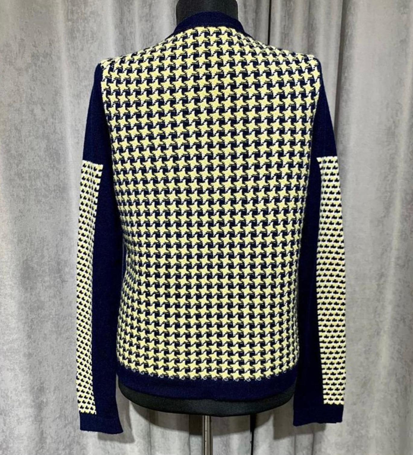 Chanel CC Buttons Bright Cashmere Jacket For Sale 3