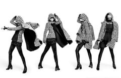 Chanel CC Buttons Houndstooth Tweed Coat