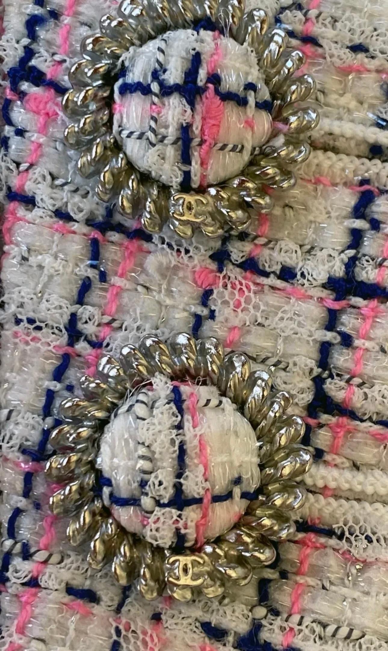 Chanel CC Buttons Lavender Tweed Jacket with Belt 9