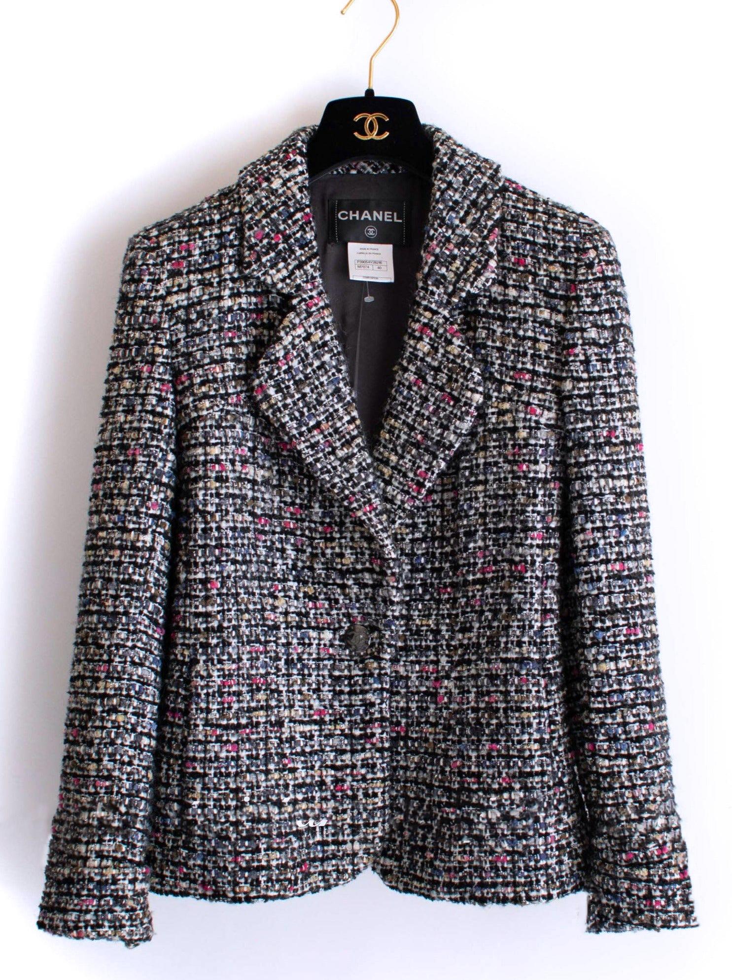 Chanel CC Buttons Lesage Tweed Jacket 38 FR In Excellent Condition In Dubai, AE