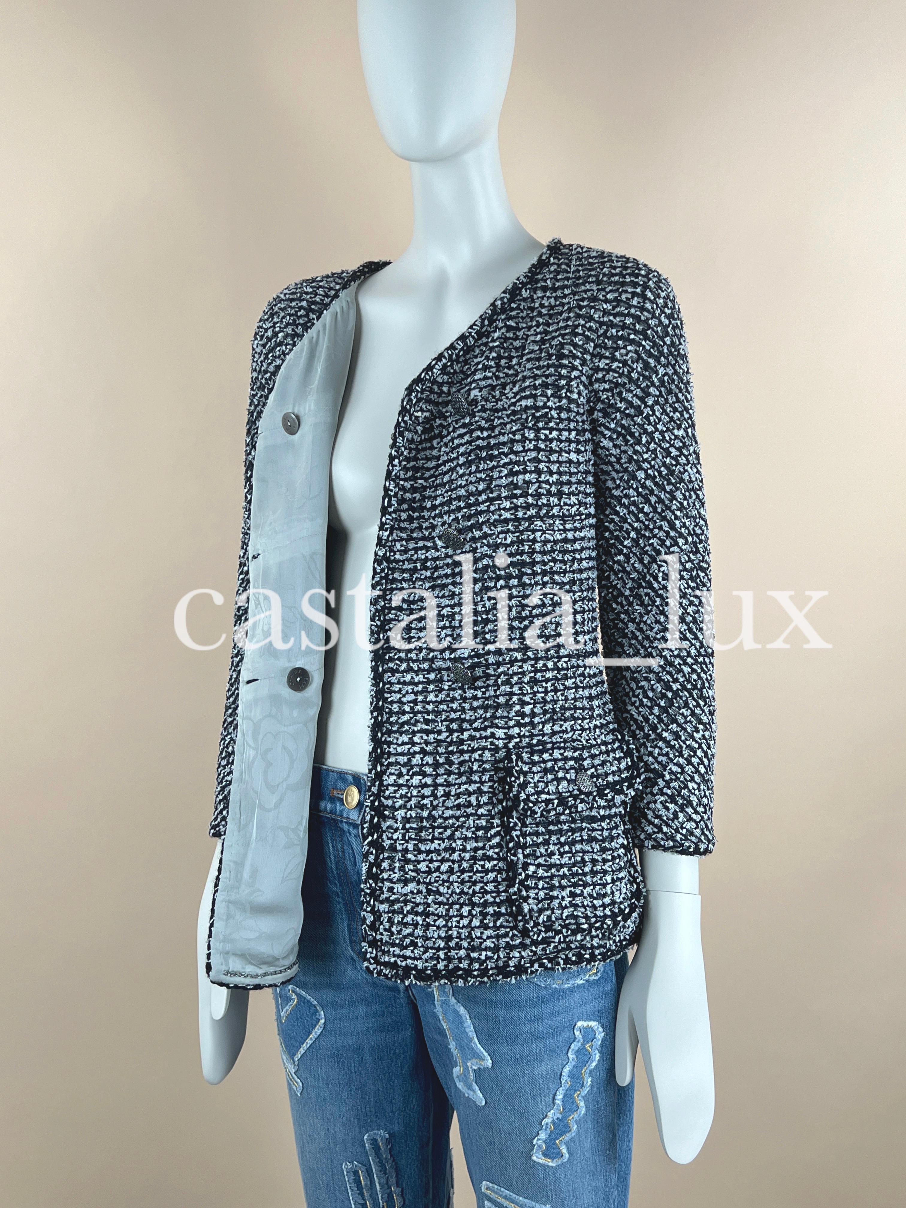 Chanel - Veste en tweed Lesage à boutons CC en vente 4