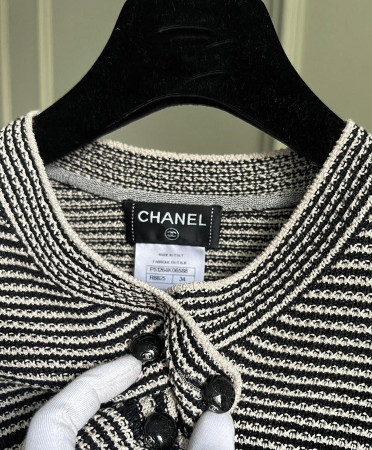 Chanel CC Buttons Maritime Knit Jacket In Excellent Condition In Dubai, AE
