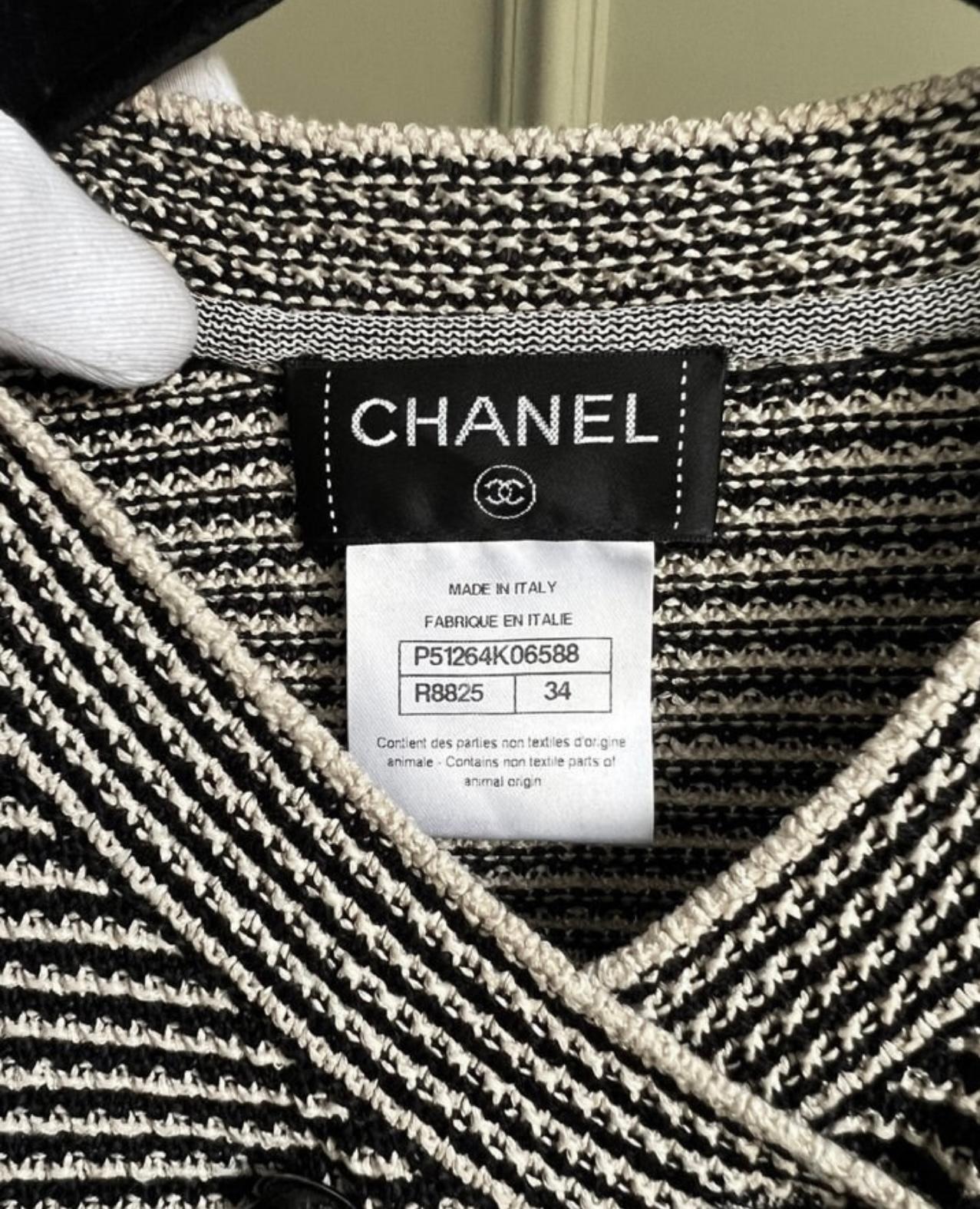Chanel CC Buttons Maritime Knit Jacket  For Sale 4