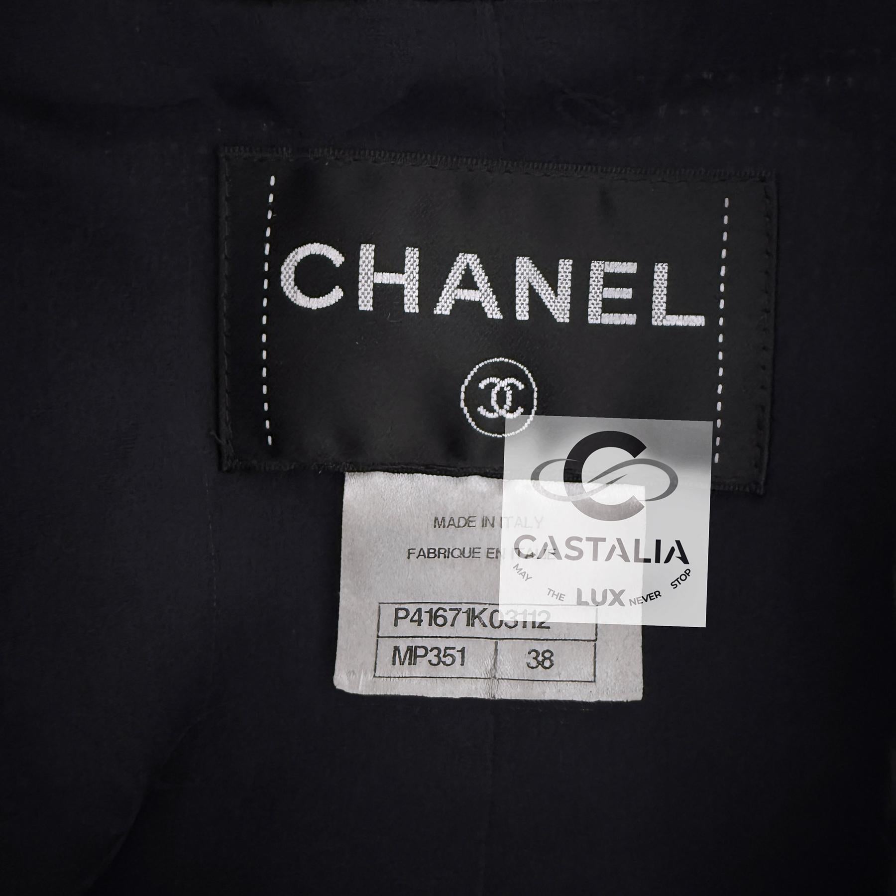 Chanel CC Buttons Navy Tweed Coat with Leather Accents 38 FR For Sale 12