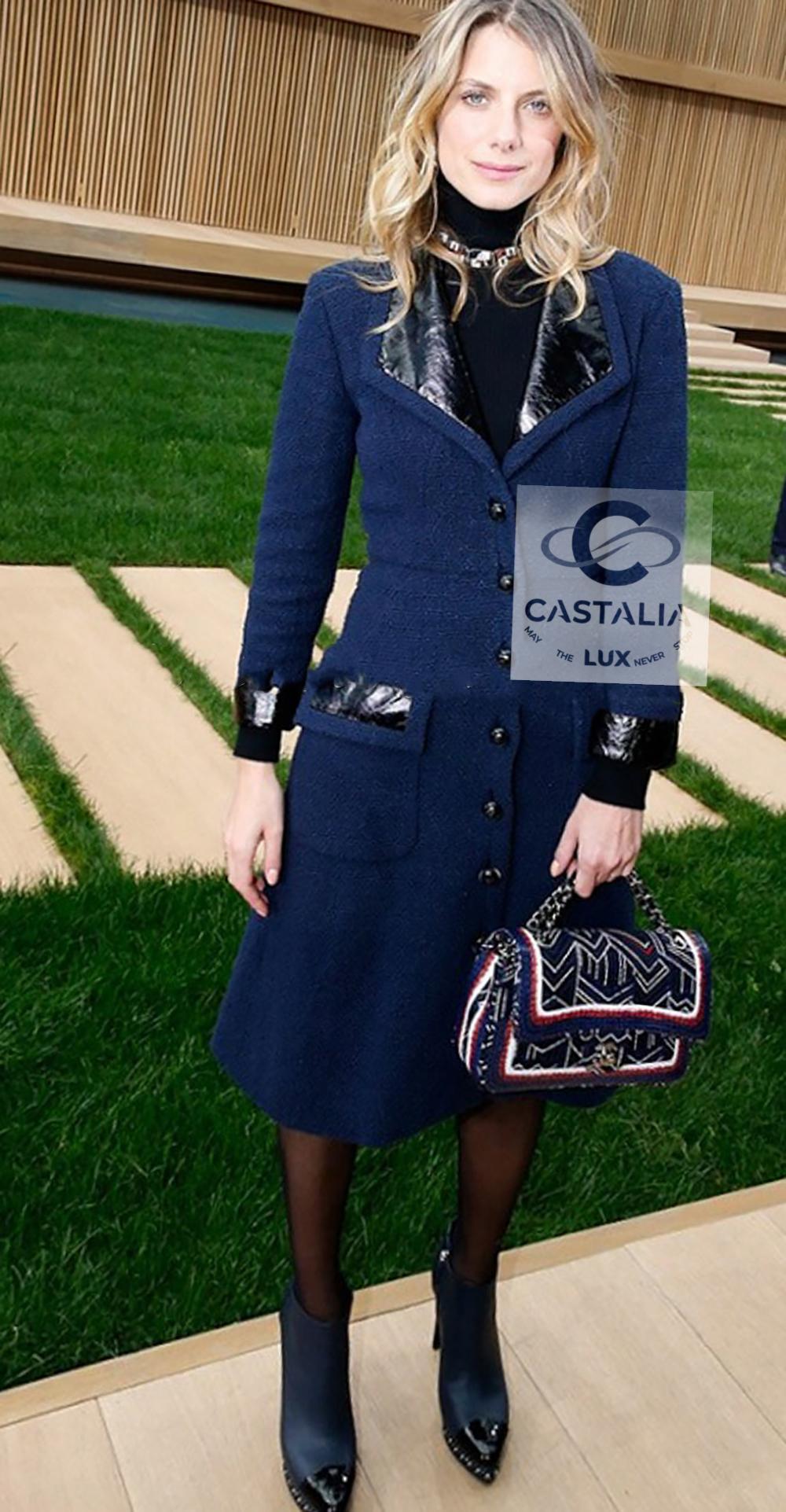 Chanel CC Buttons Navy Tweed Coat with Leather Accents 38 FR For Sale 1