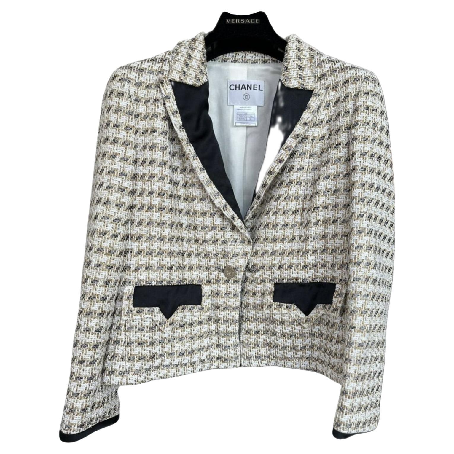 Chanel CC Buttons Shimmering Tweed Jacket For Sale