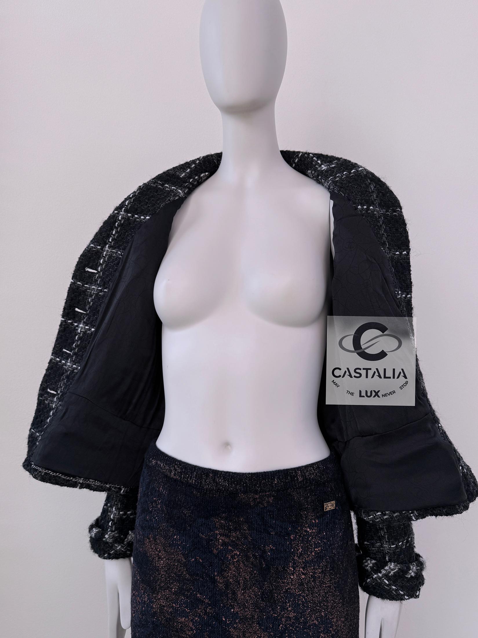 Chanel CC Buttons Timeless Black Tweed Jacket 40 FR For Sale 6