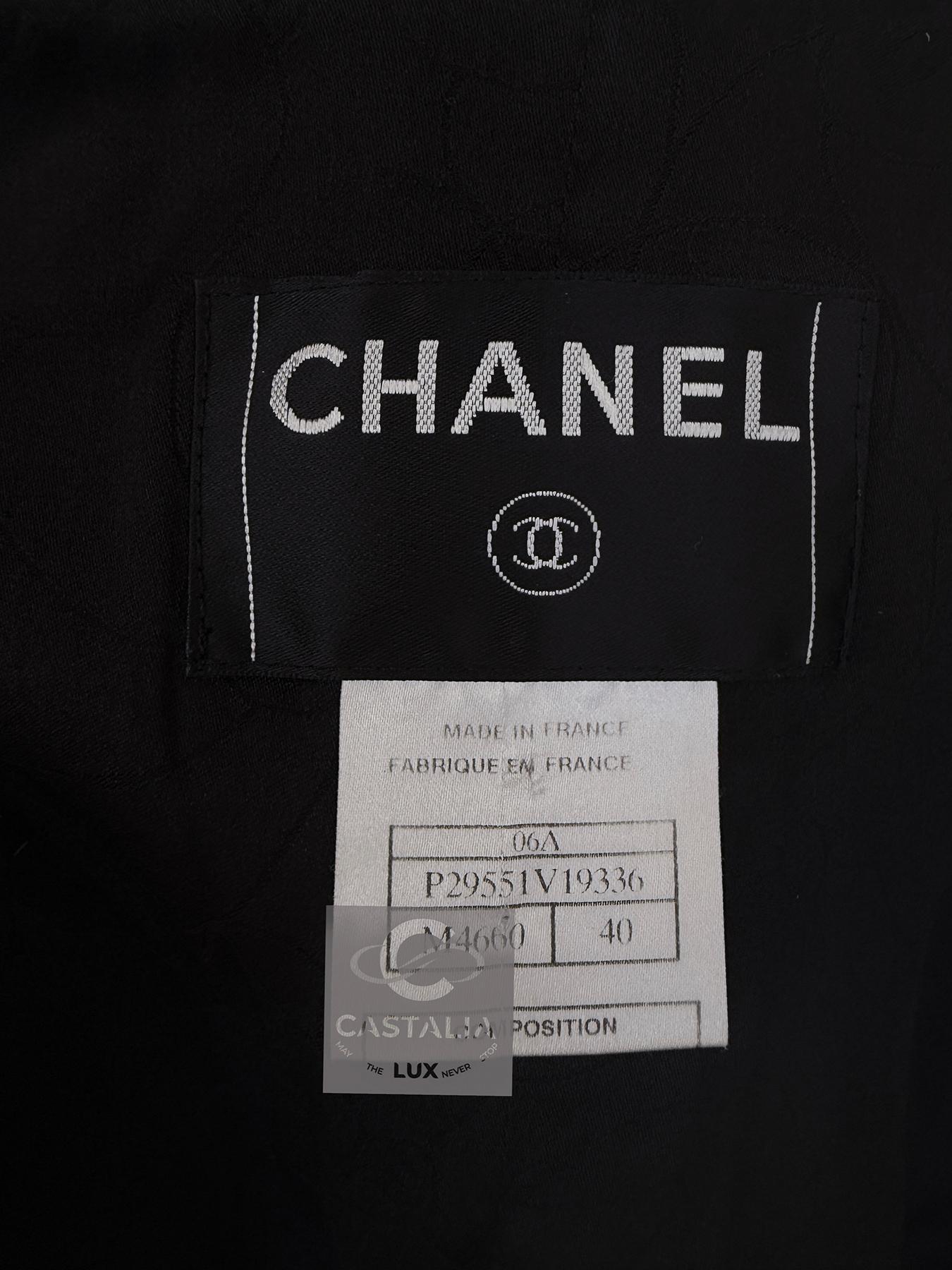 Chanel CC Buttons Timeless Black Tweed Jacket 40 FR For Sale 7