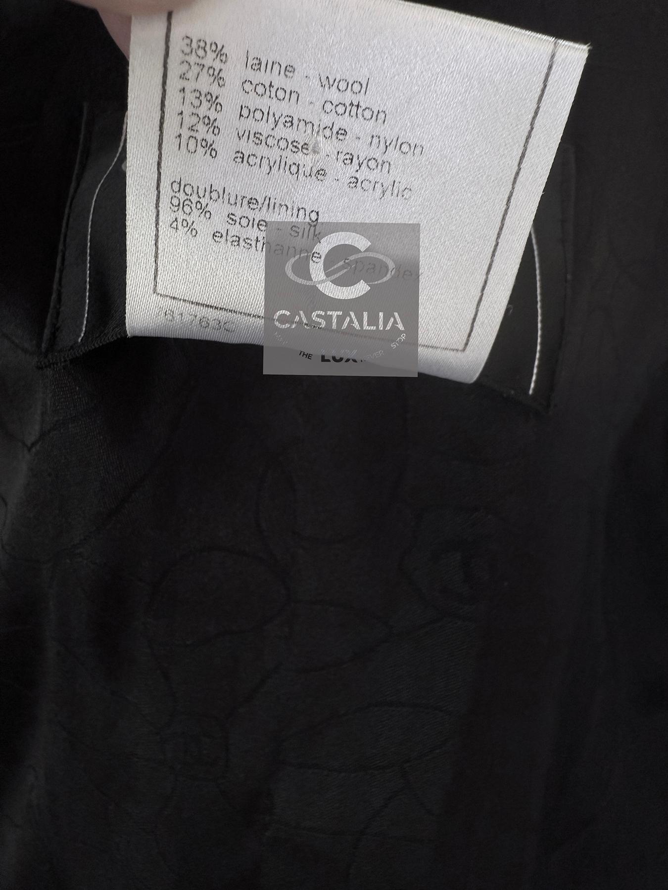Chanel CC Buttons Timeless Black Tweed Jacket 40 FR For Sale 8