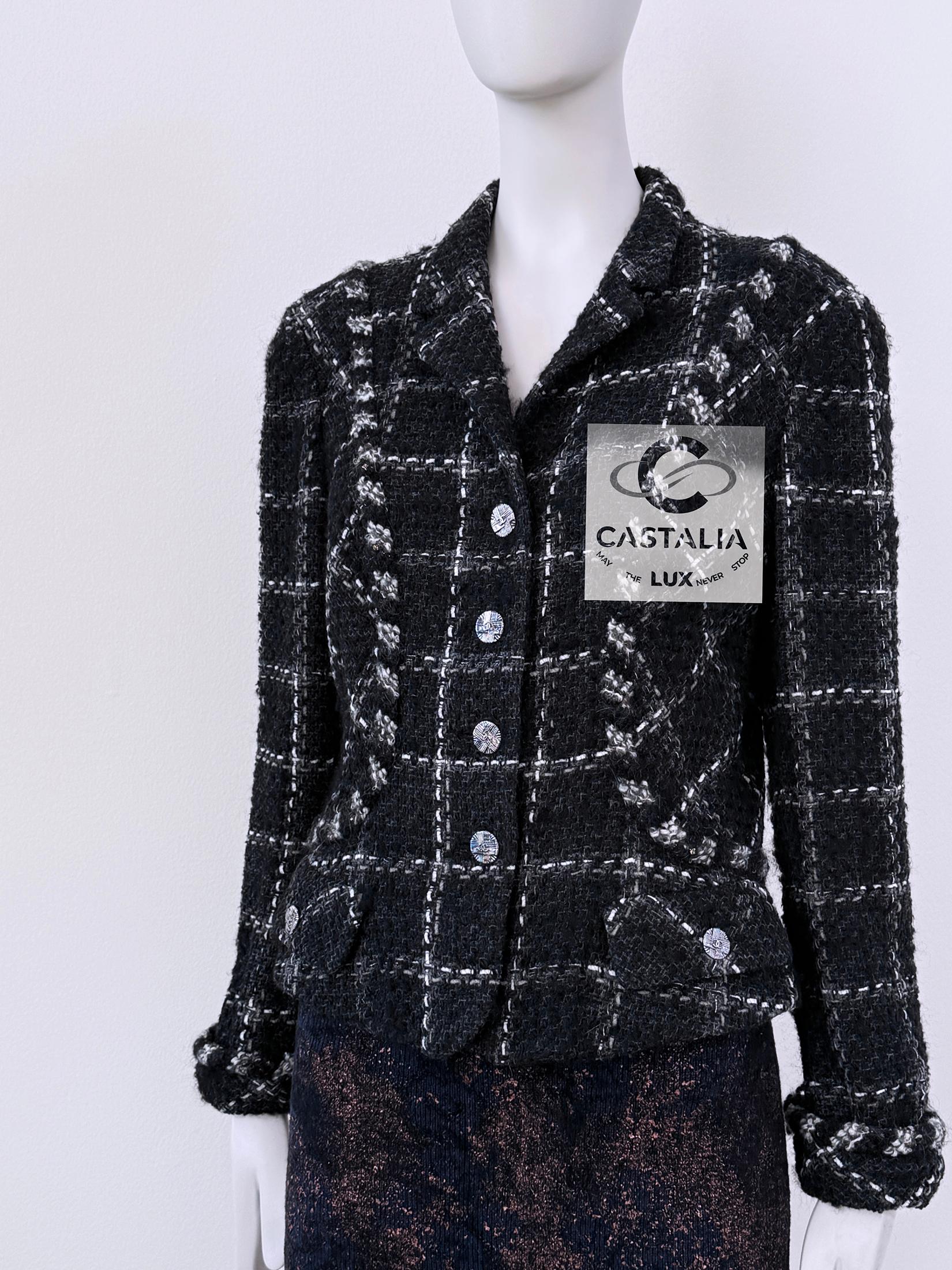 da uomo o donna Chanel CC Buttons Giacca senza tempo in tweed nero 40 FR