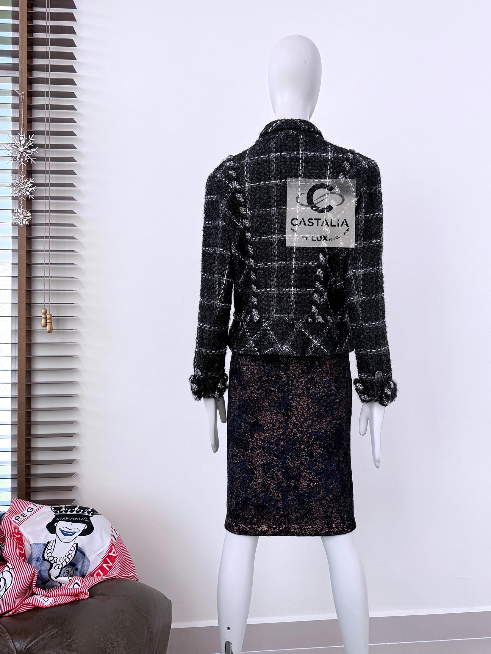 Chanel CC Buttons Timeless Black Tweed Jacket 40 FR For Sale 5